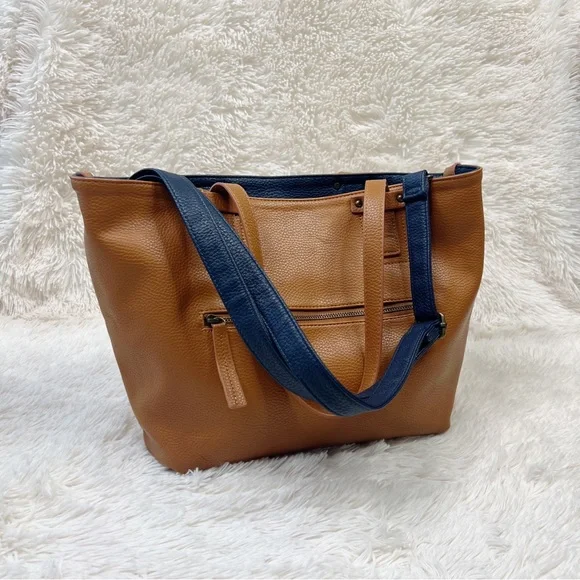 G.H. Bass & Co caramel vegan leather tote bag with navy blue crossbody strap - Picture 16 of 16